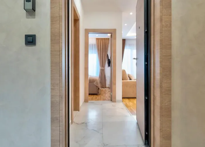 Gomax 3 M Lux , 公寓 *