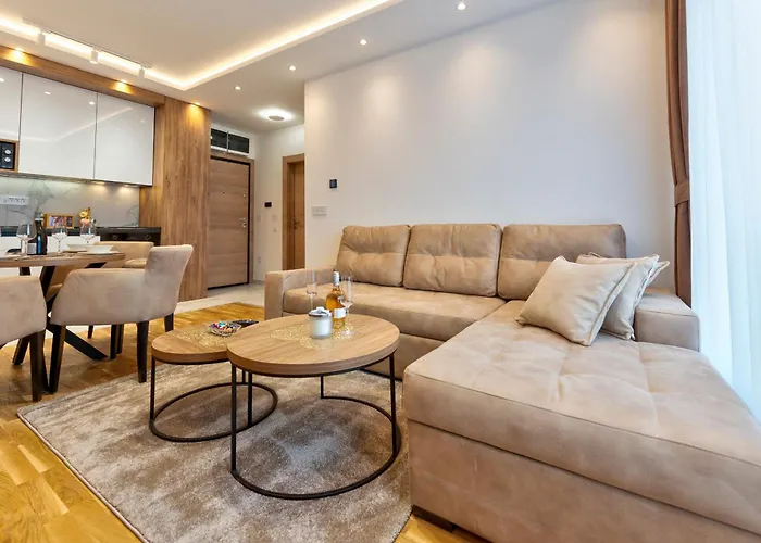 Gomax 3 M Lux , 公寓 *